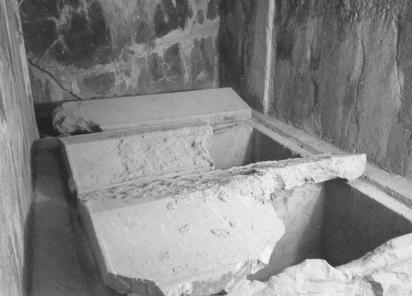 Inside the Tomb of Darius I
