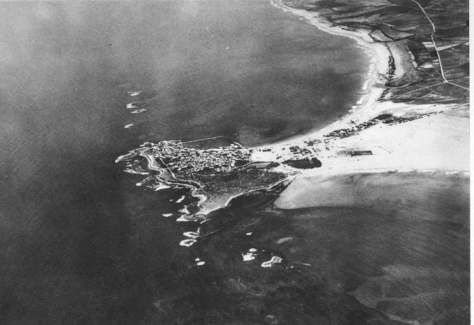 Aerial photo of Tyre taken circa 1934.